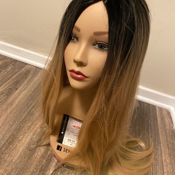women’s dark black to blonde straight ombré wig - Picture 2 of 8